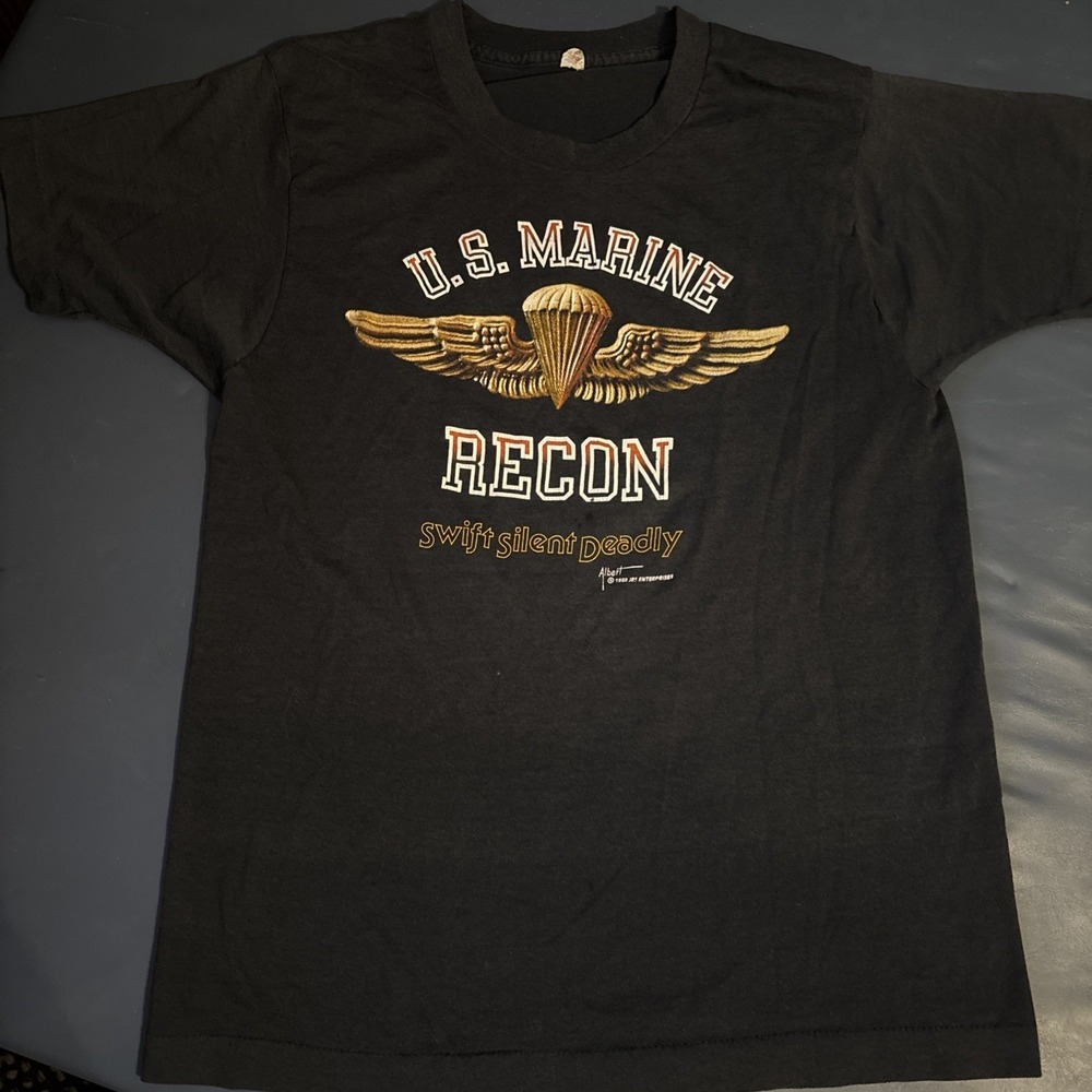 Vintage 1980s USMC Marine Recon T-shirt Dated 1988 Size Medium